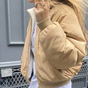 Brandy Melville Women's Tan and Cream Reversable Faith Puffer Jacket